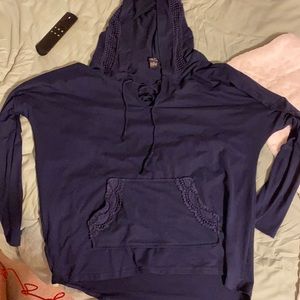 Women’s hooded fancy top!